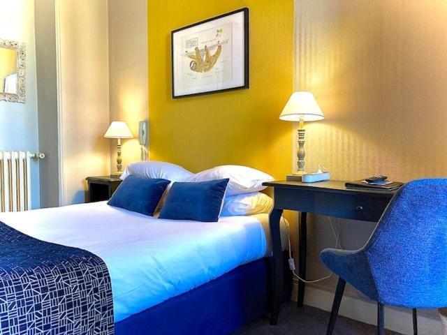 Chambre Double - Vue sur Rue
