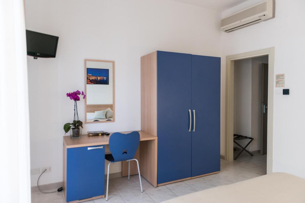 Double Basic Room