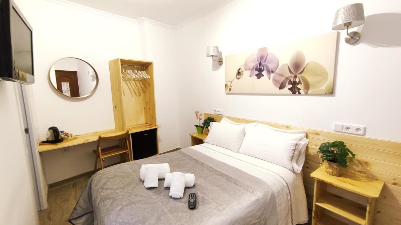 Double Room Private Bathroom
