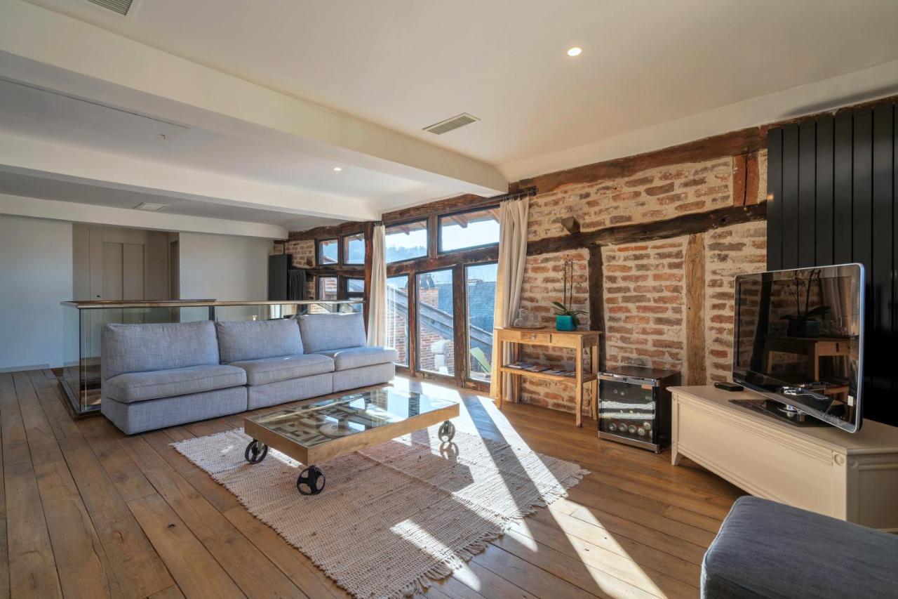 Superior Family Room