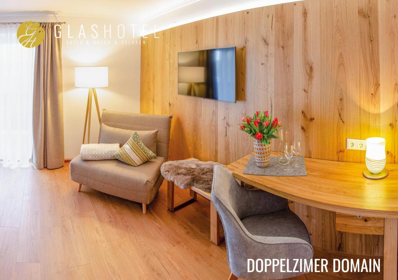Double Room Domain
