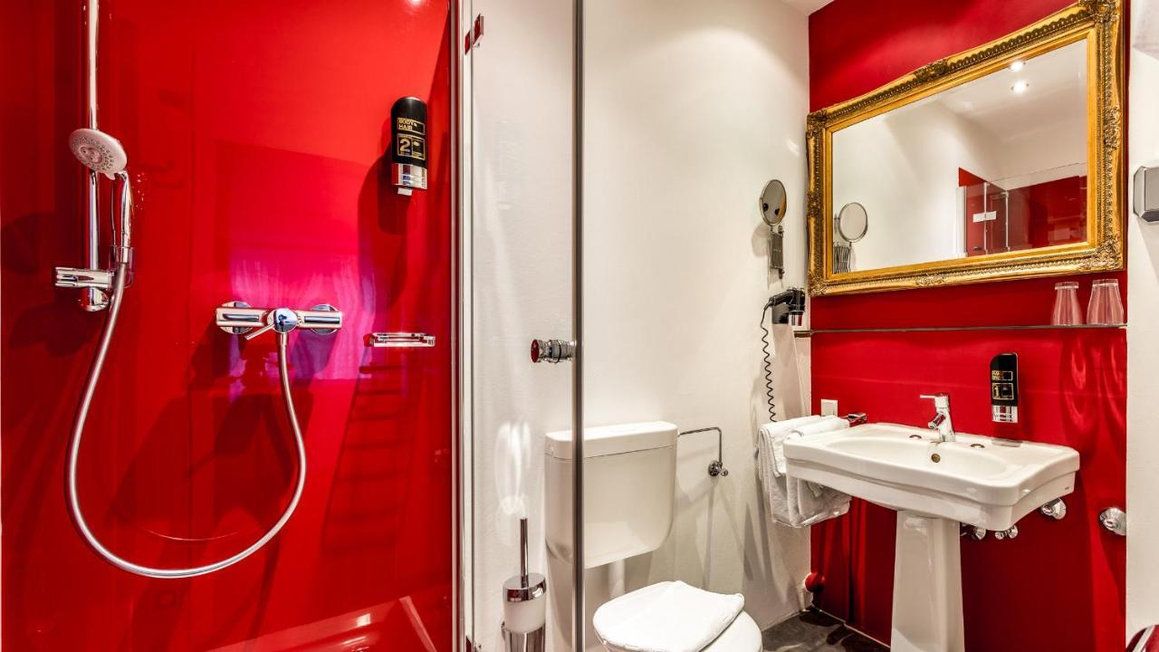 Family Room Bathroom