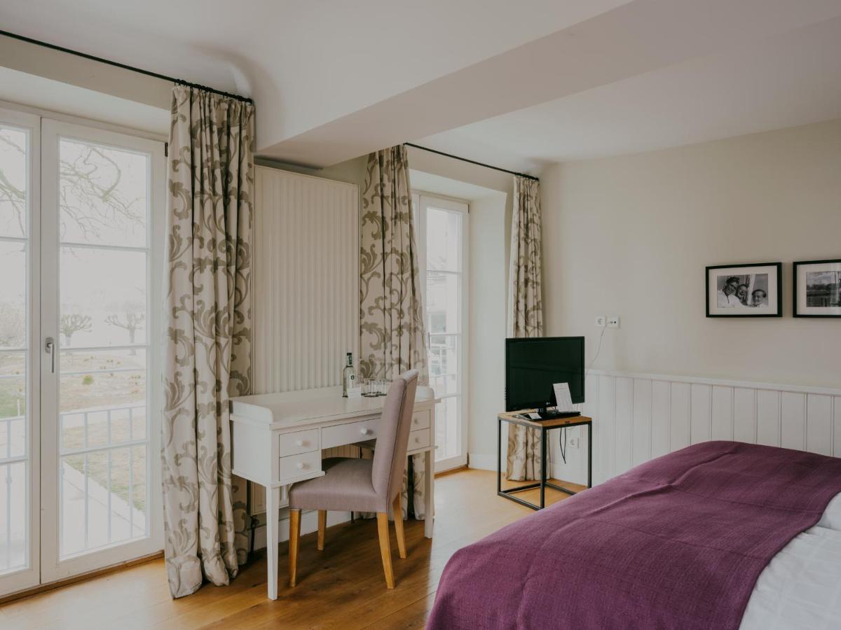 Superior Double Room Lake Side