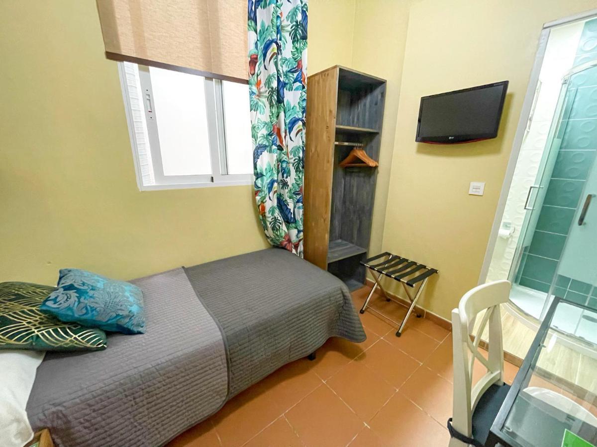 Single Room Private Bathroom