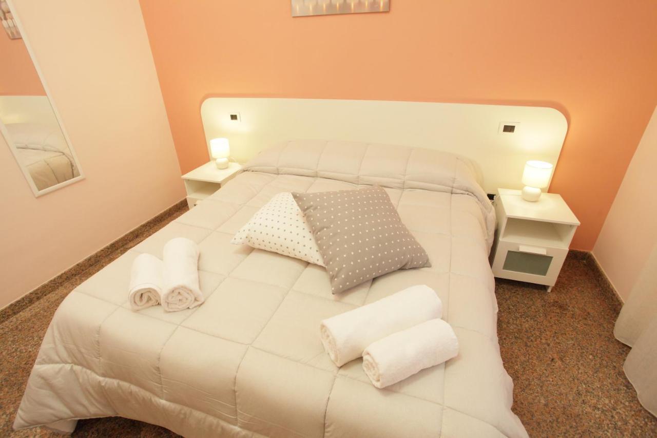 Double or Twin Room Private External Bathroom
