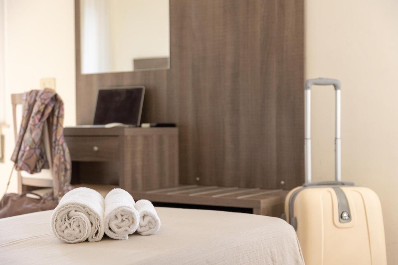 Double Room French Bed