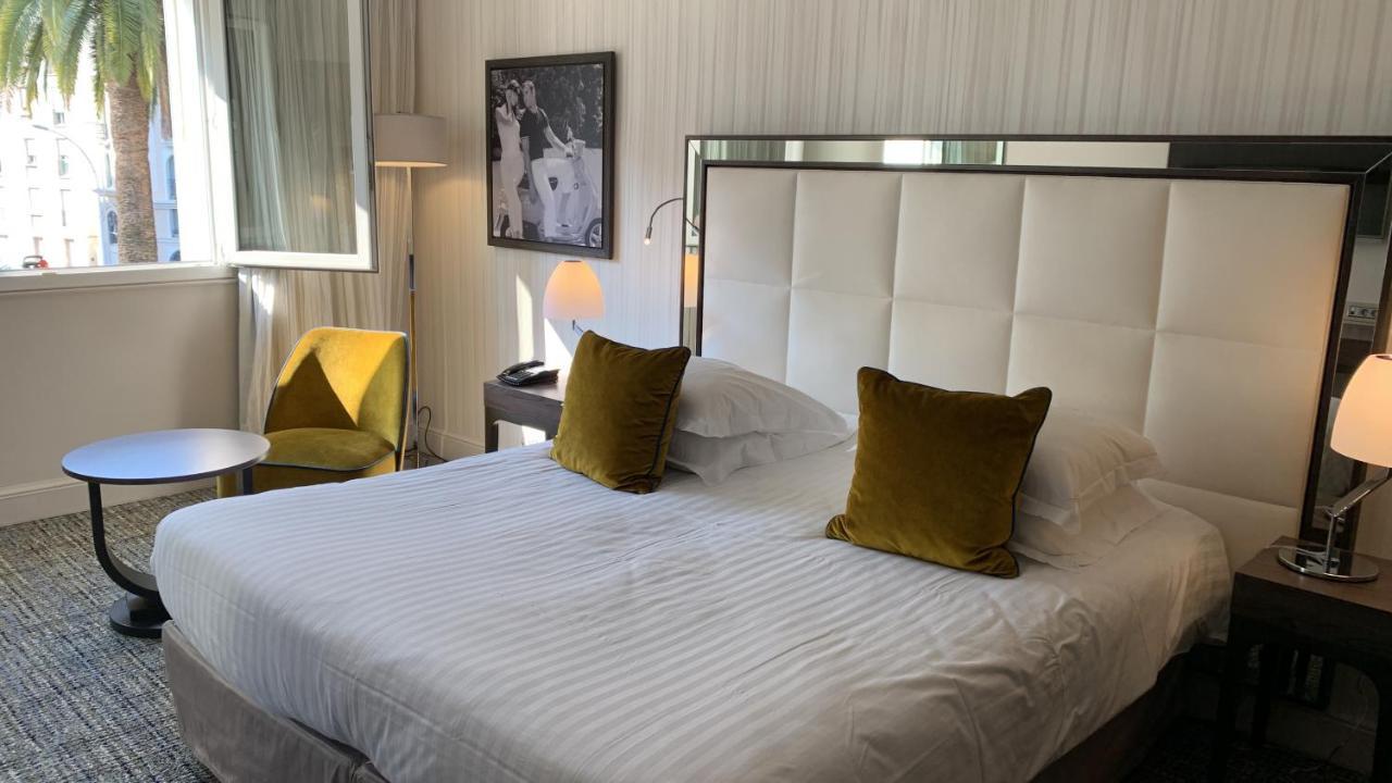 Privilege Room