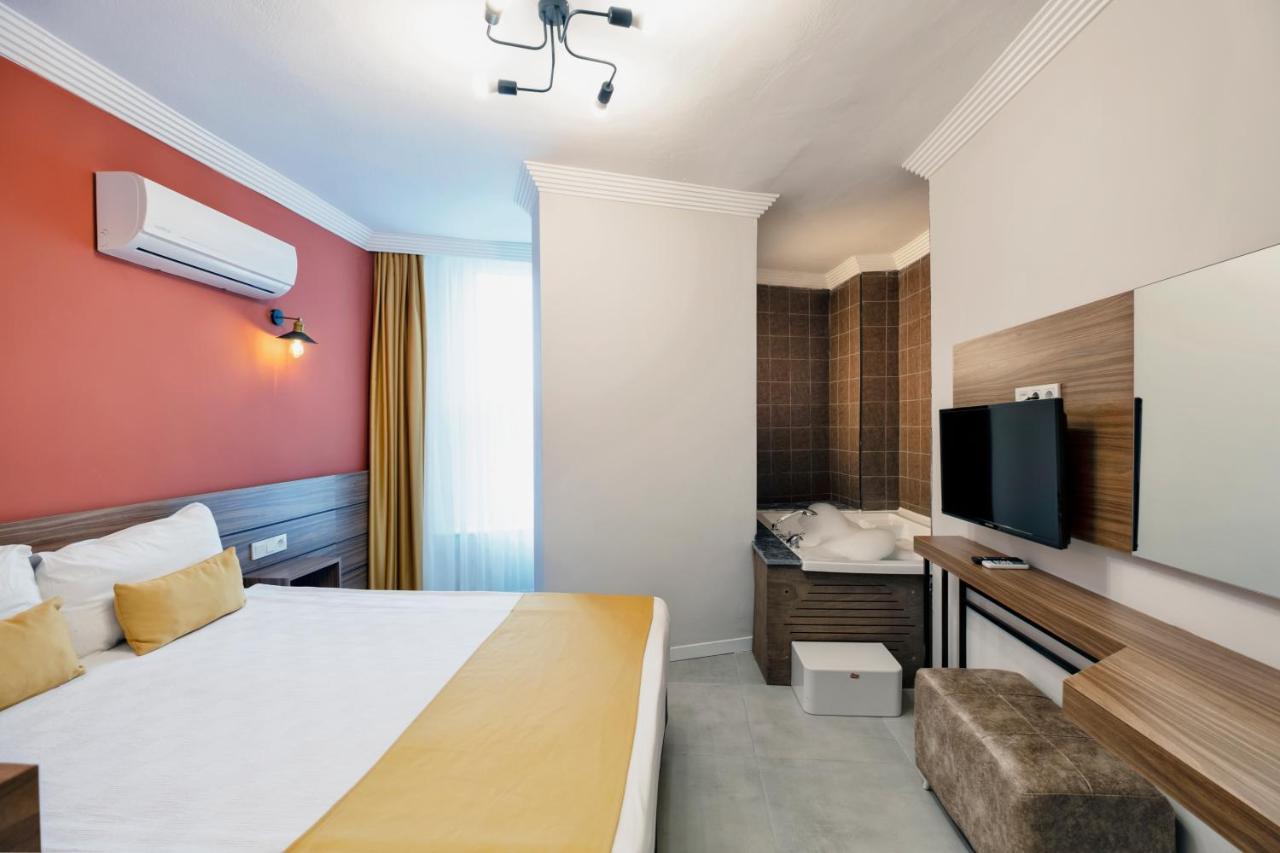 Chambre Double avec Baignoire Spa