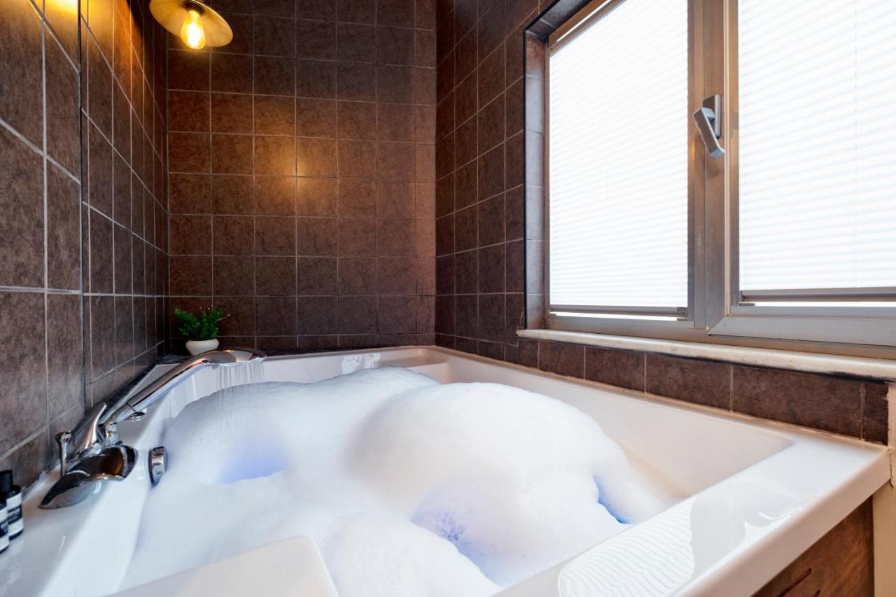 Double Room Spa Bath