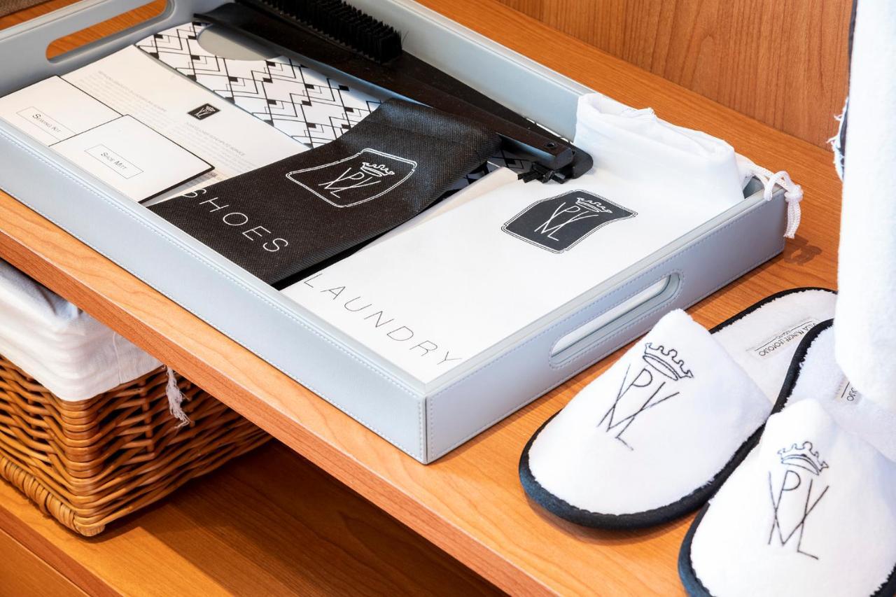 Signature Lake Suite Balcony Private Spa Access