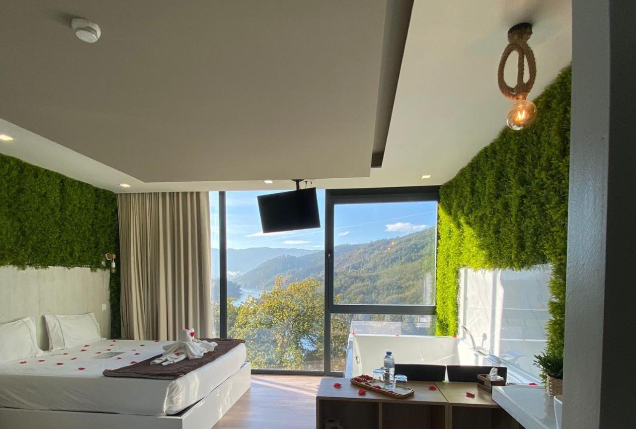 Queen Room Spa Bath
