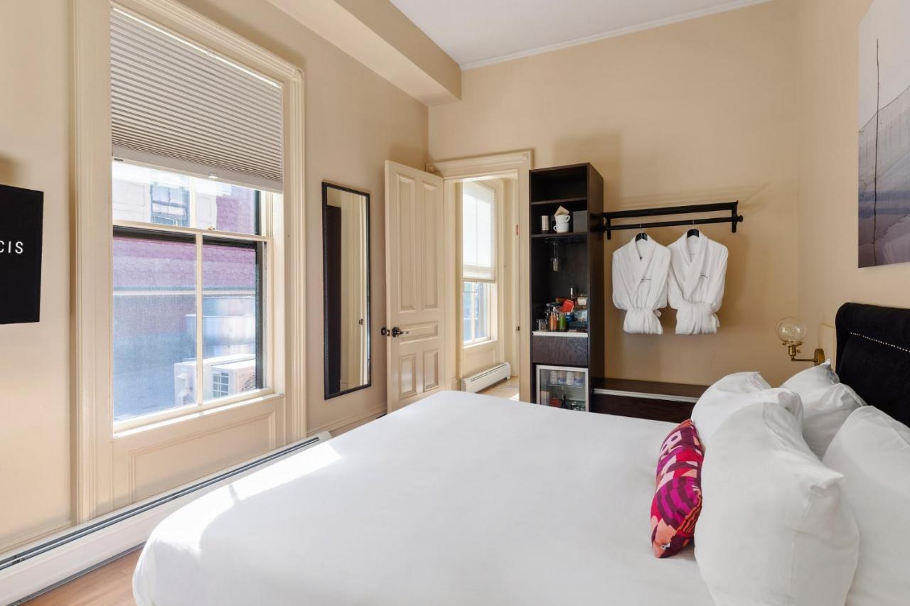 Standard King Room
