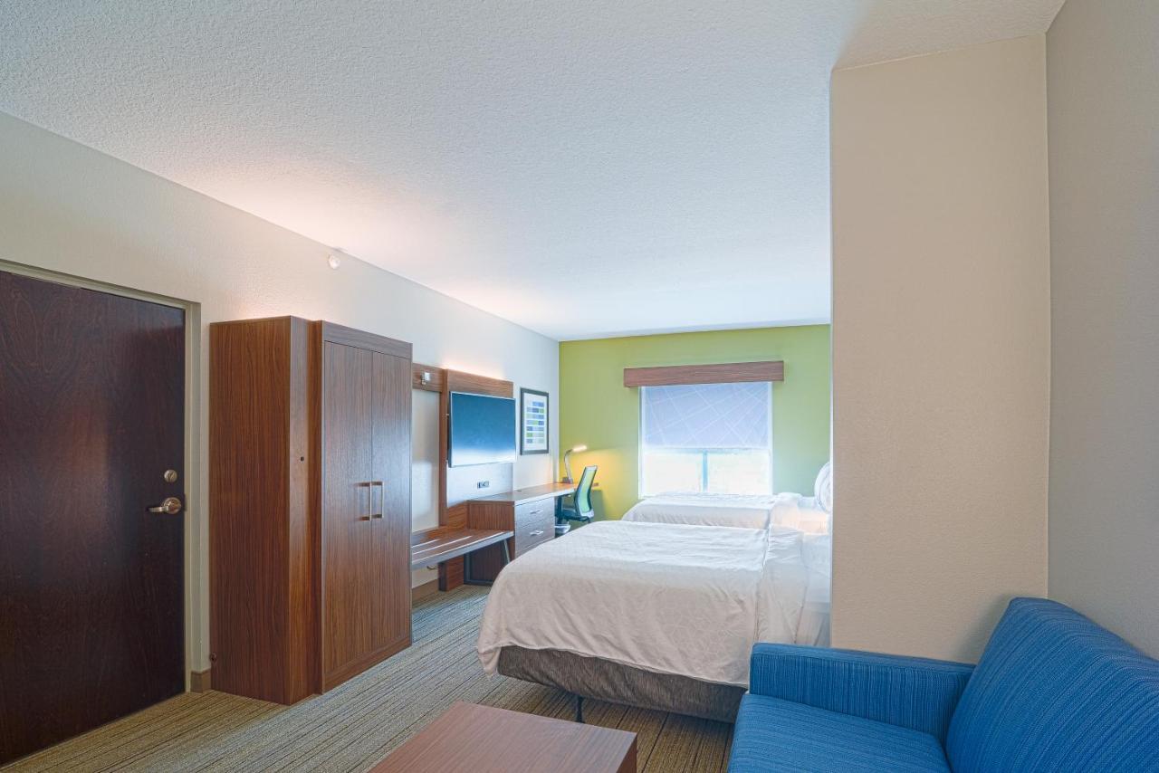Queen Suite
