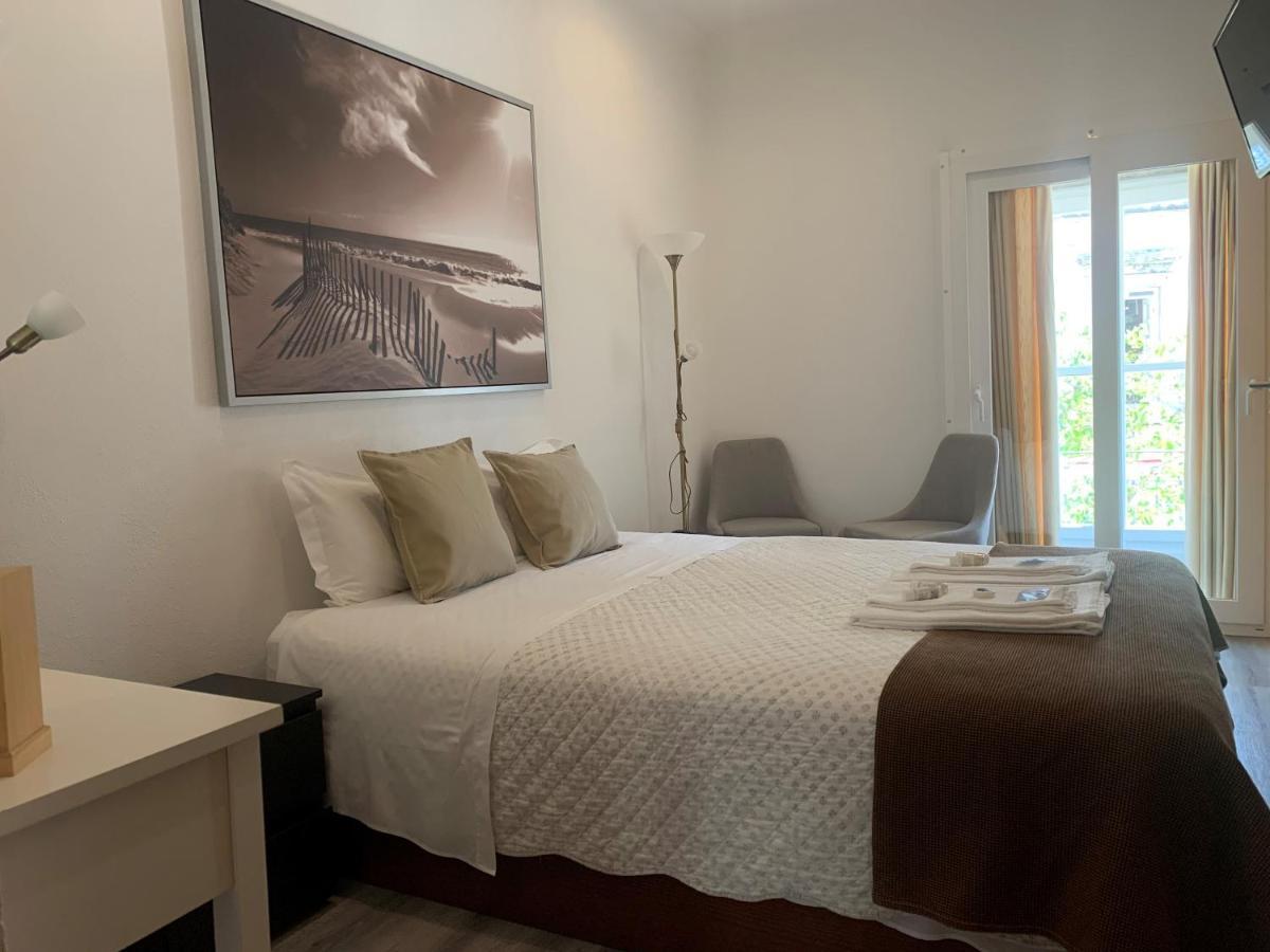 One-Bedroom Apartment,1200152383:JPEG