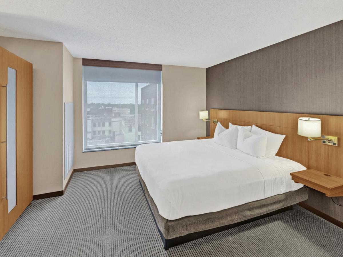 King Room Sofa Bed High Floor