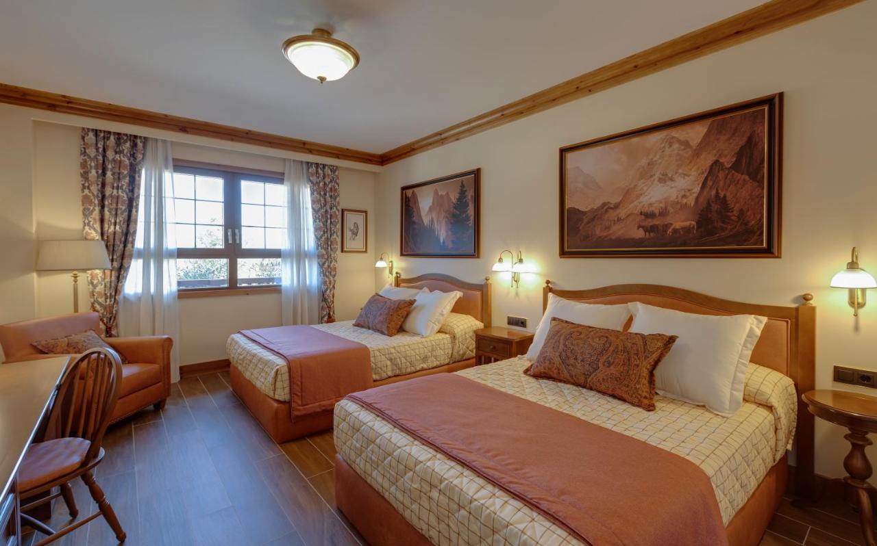 Superior Room Access to PortAventura Park 1 access to Ferrari Land