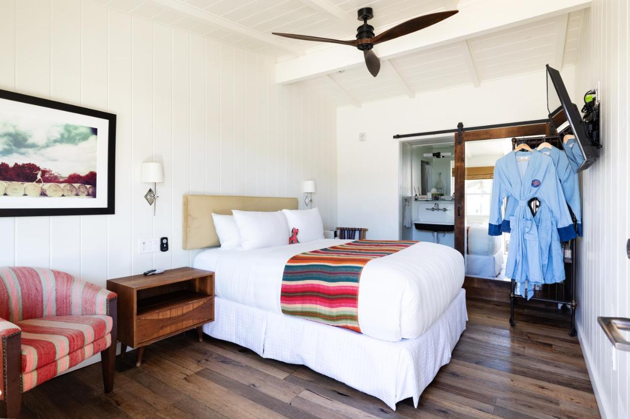 Standard Queen Room