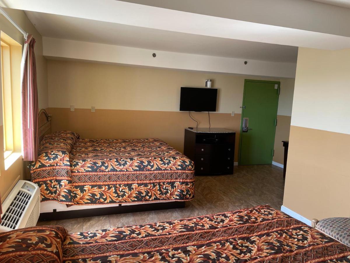 King Room Two King Beds