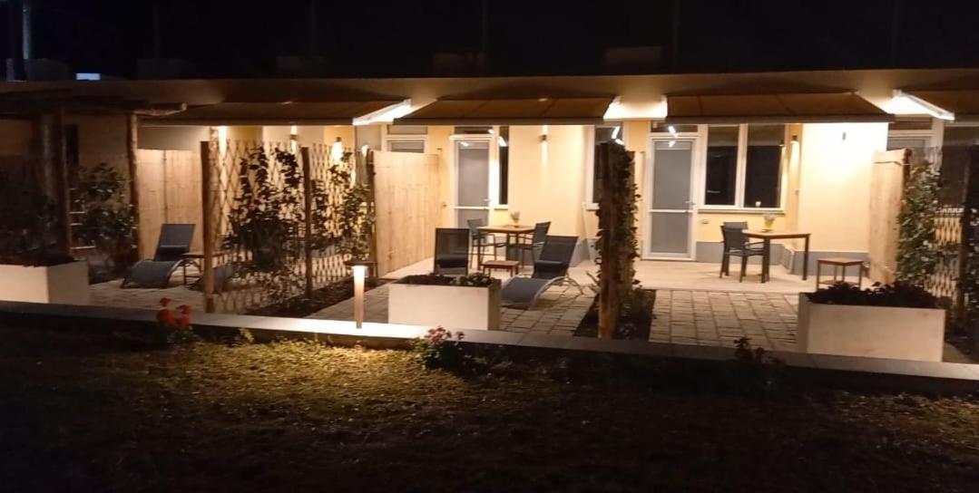 King Room Garden View