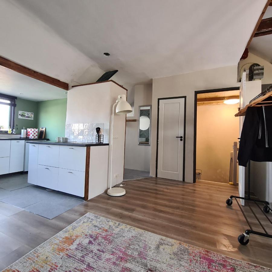 Superior Studio,1204455400:JPEG