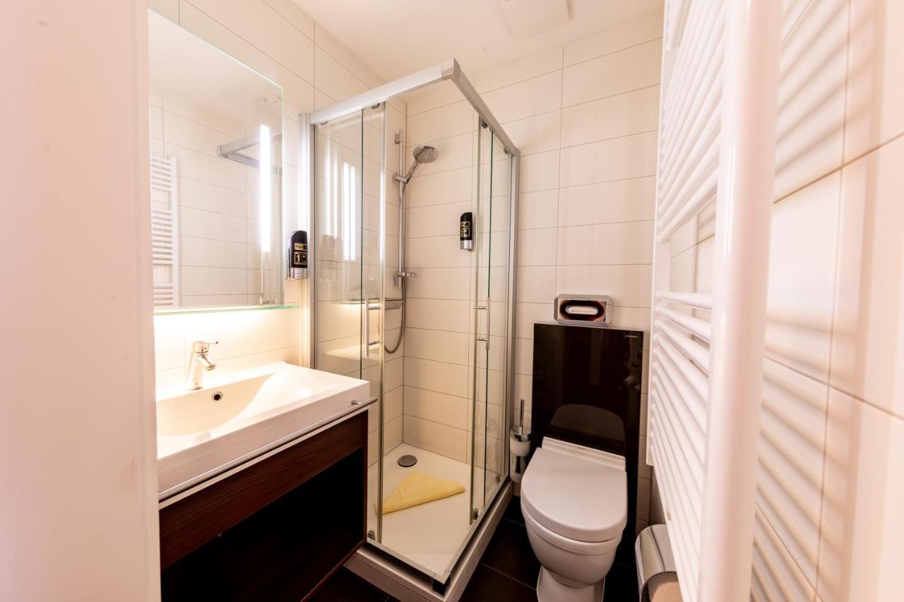 Classic Single Room