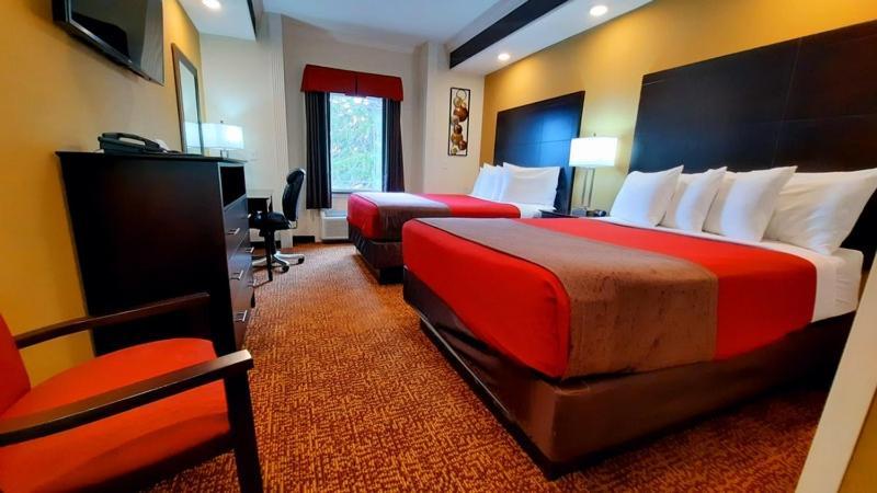 Queen Room Two Queen Beds