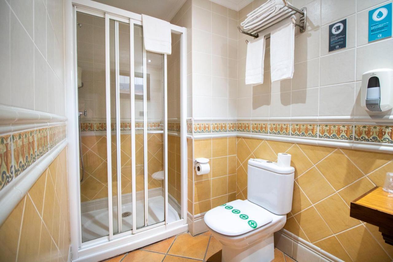 Budget Single Room