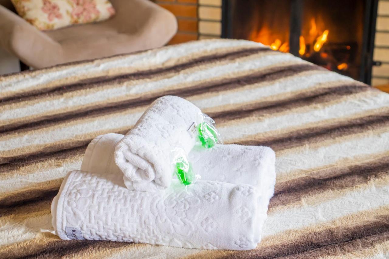 Suíte Luxo com Banheira de Hidromassagem