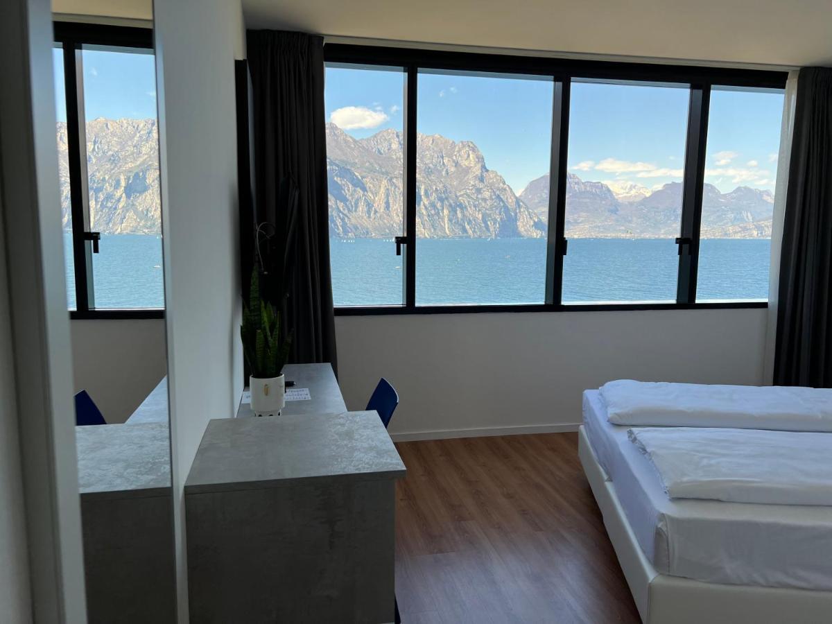 Double or Twin Room Lake View