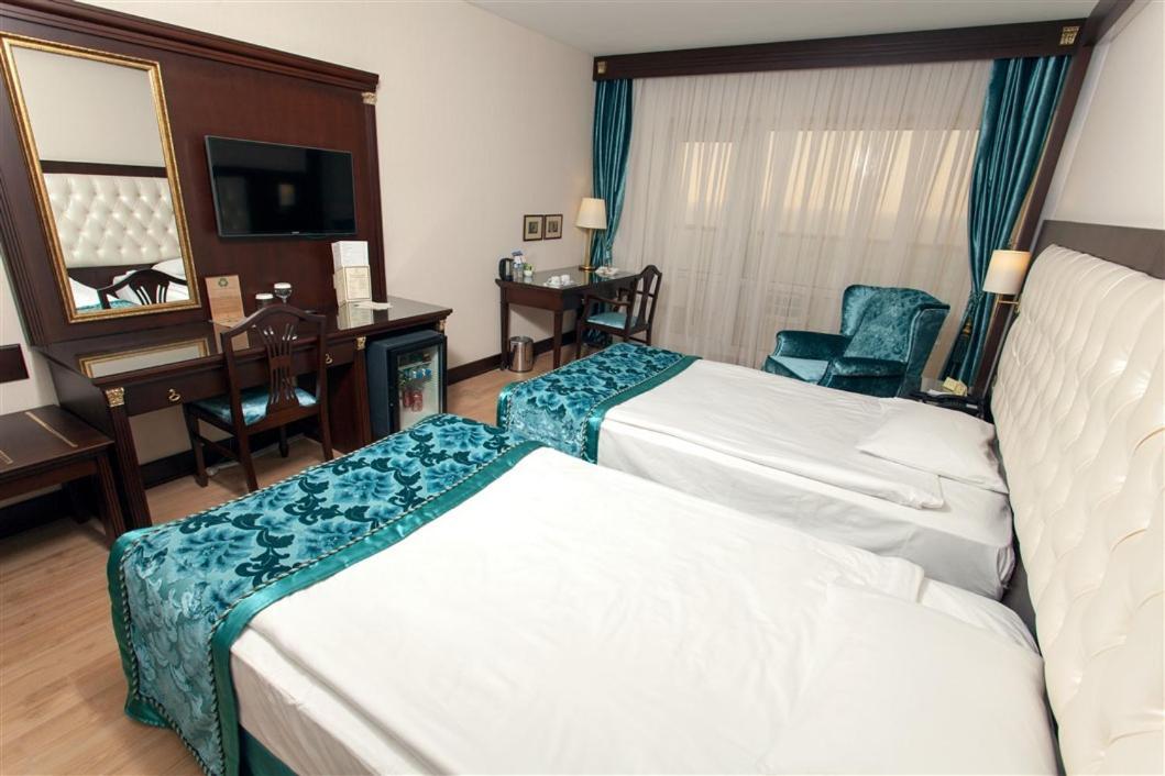 Standard Twin Room Sea View