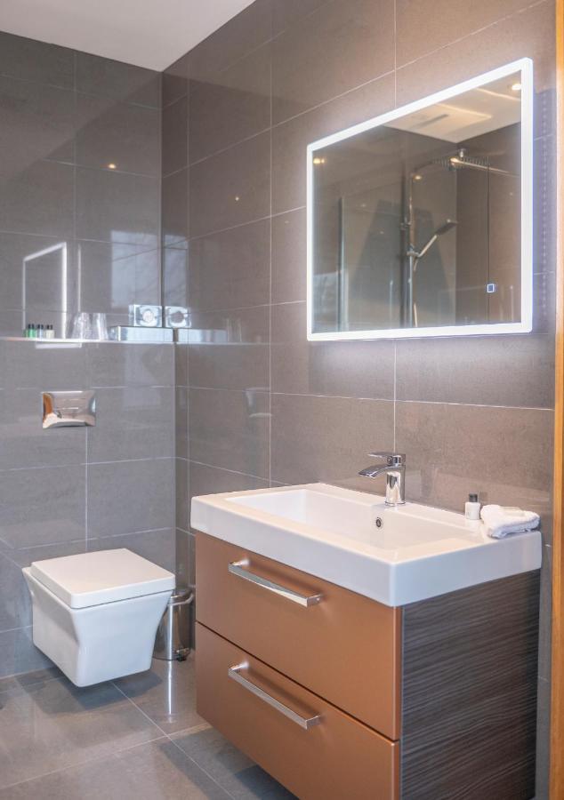 Premier King Room