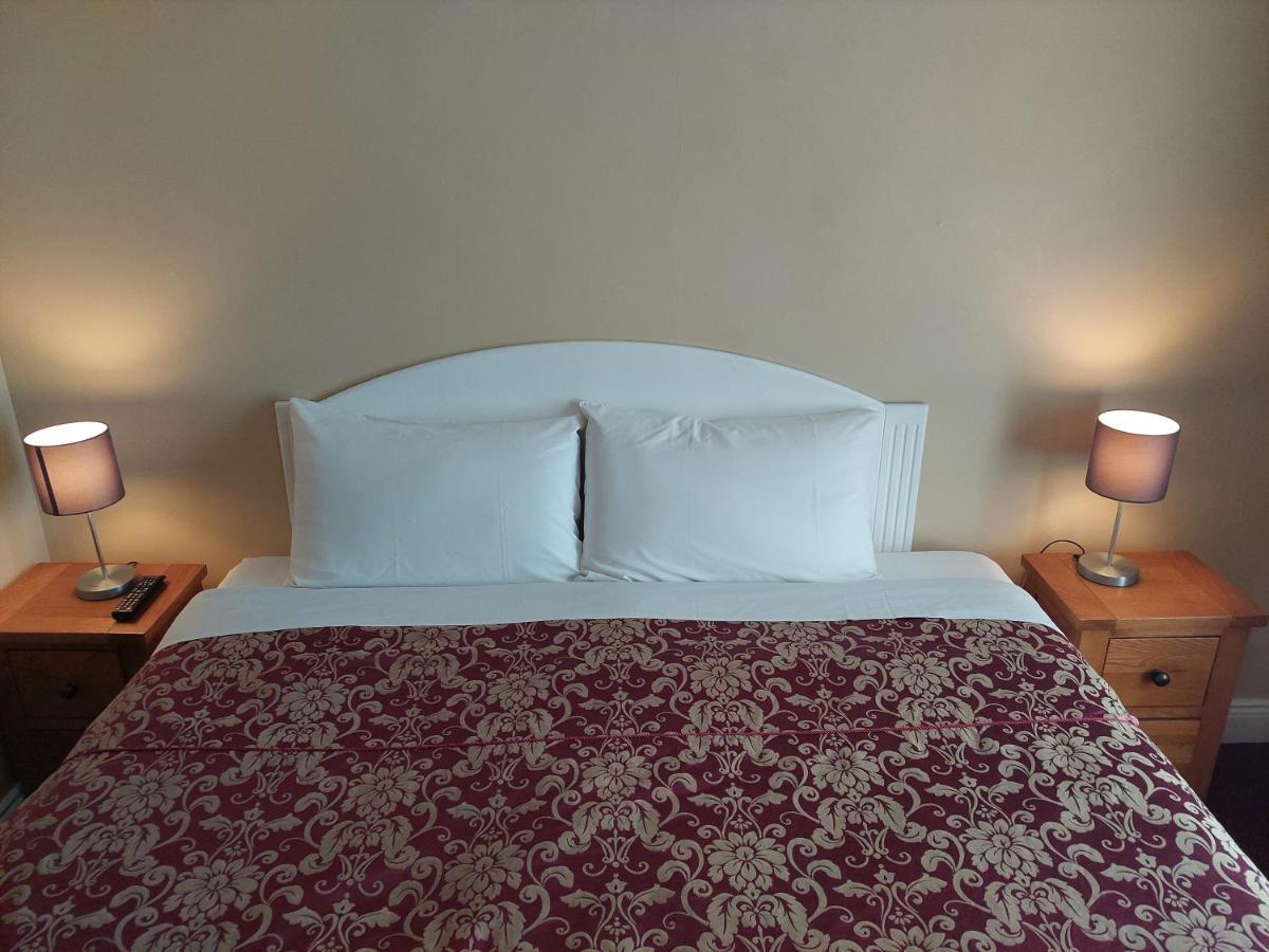 Double Room Private Bathroom