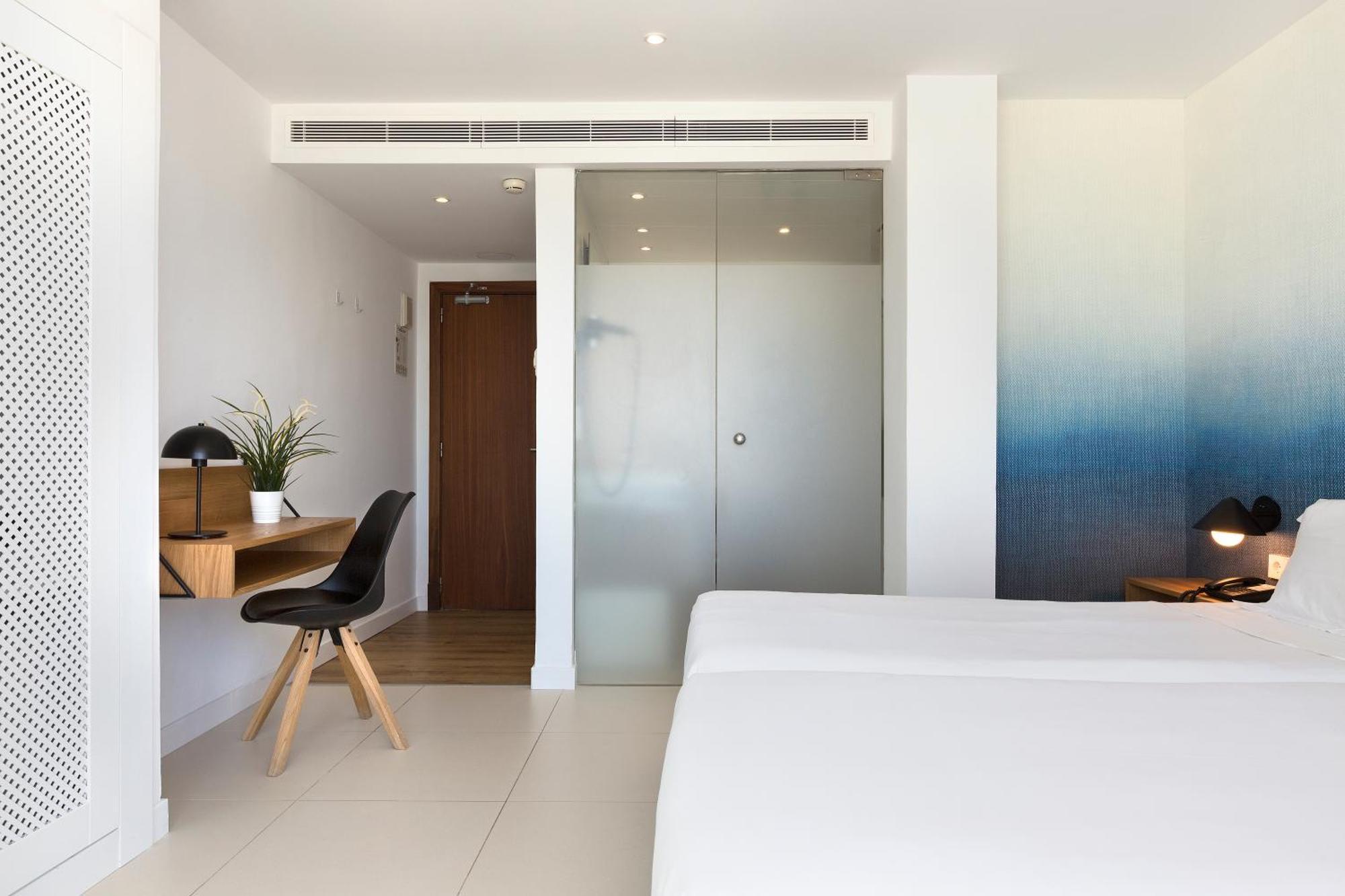 Twin Room Sea View Balcony
