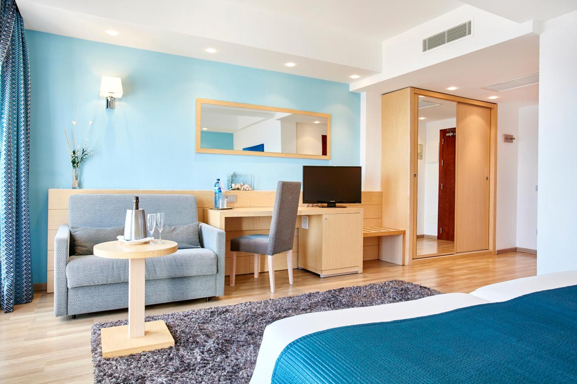 Superior Twin Room Sea View