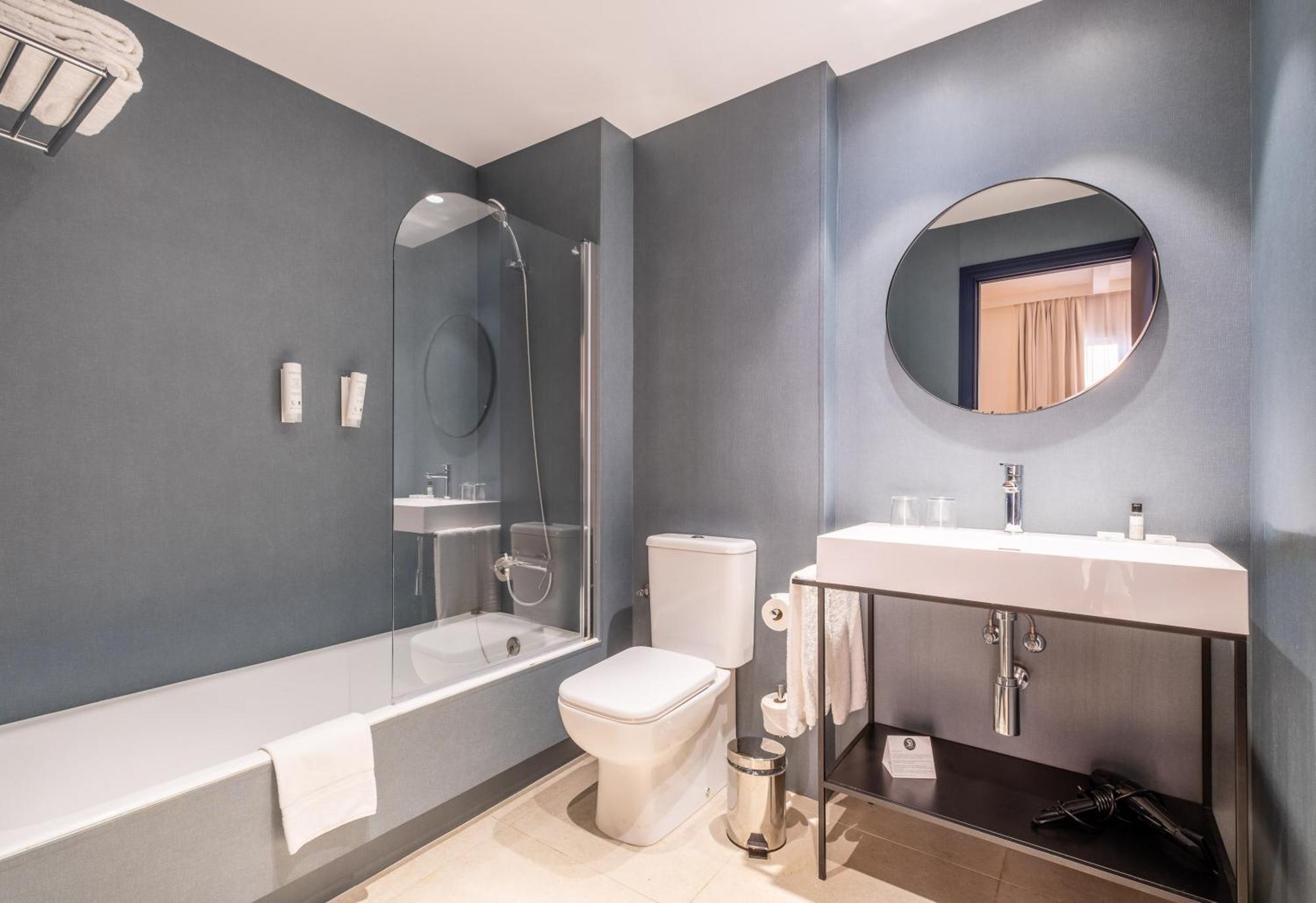 Double or Twin Room Terrace