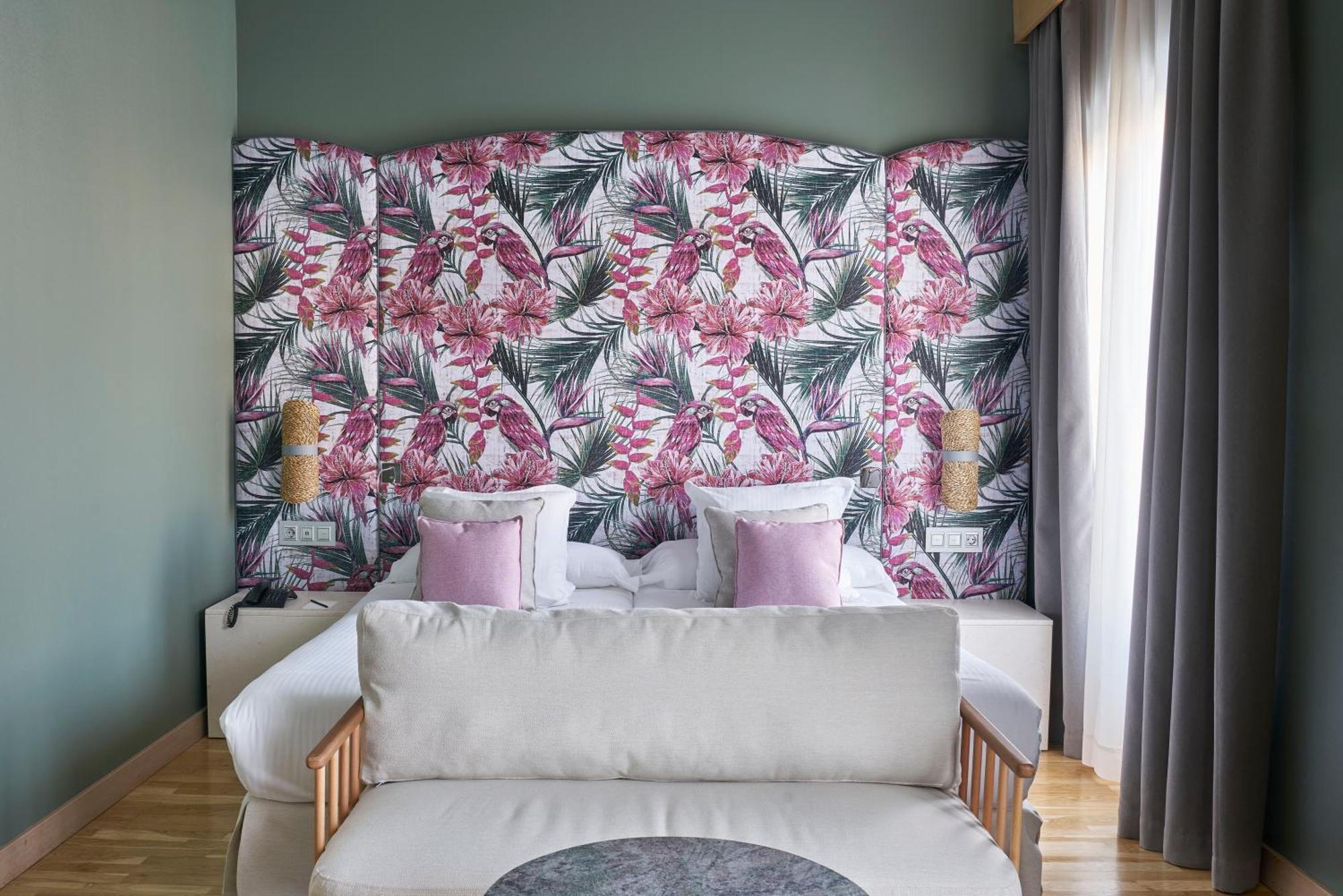 Vincci Room