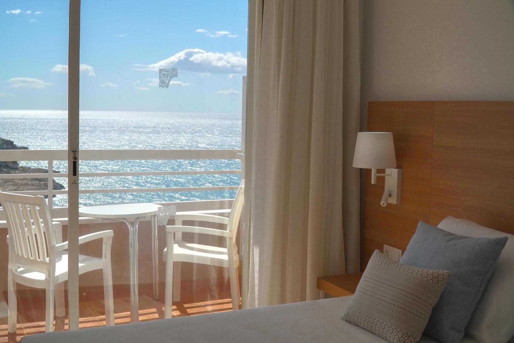 Twin Room Sea View
