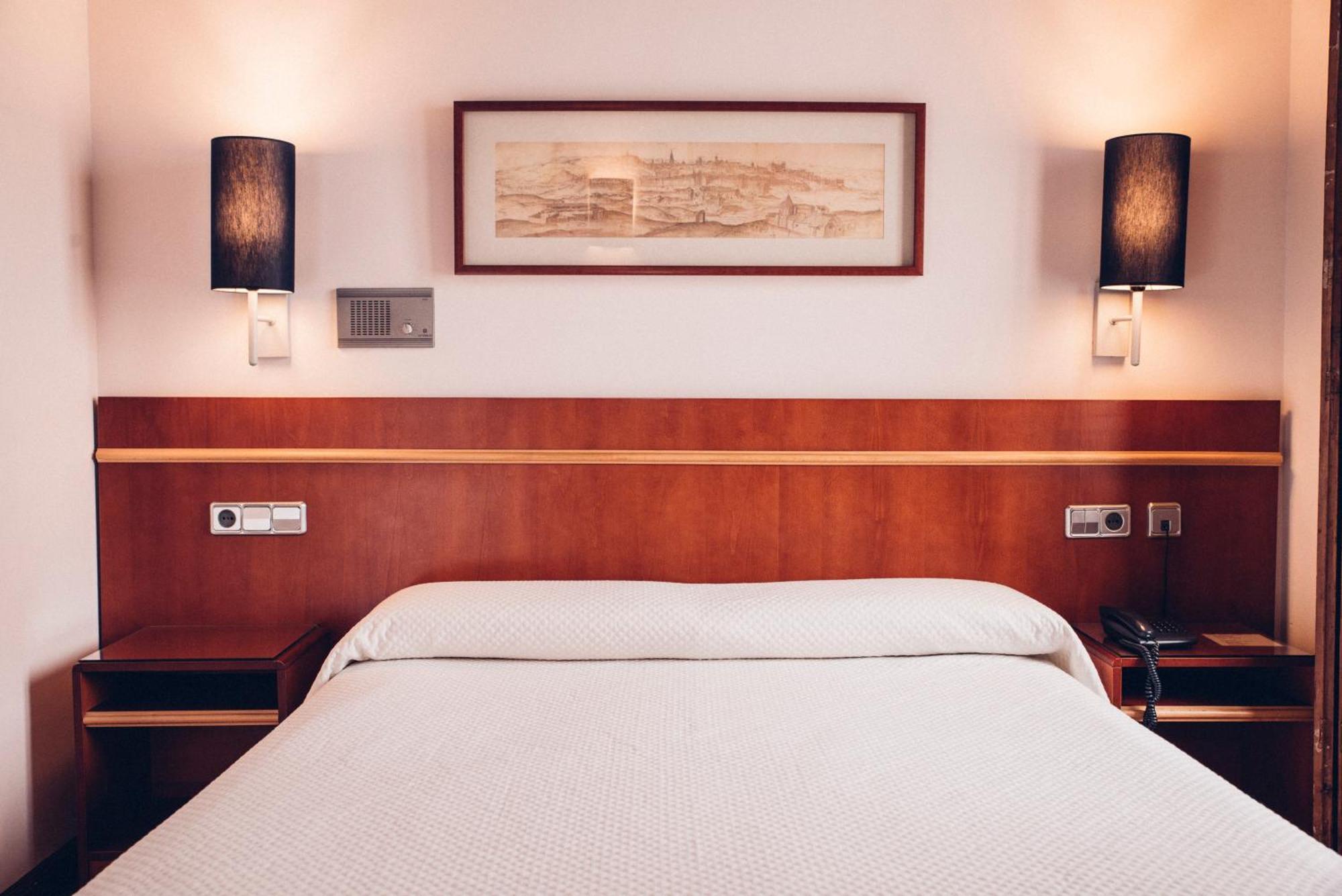 Double or Twin Room,1580348327:JPEG