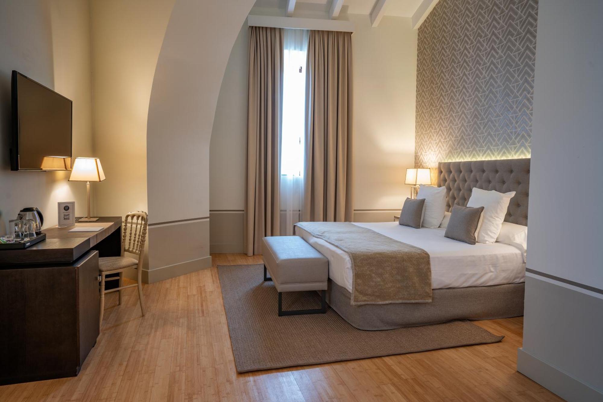 Deluxe Double Room Spa Access
