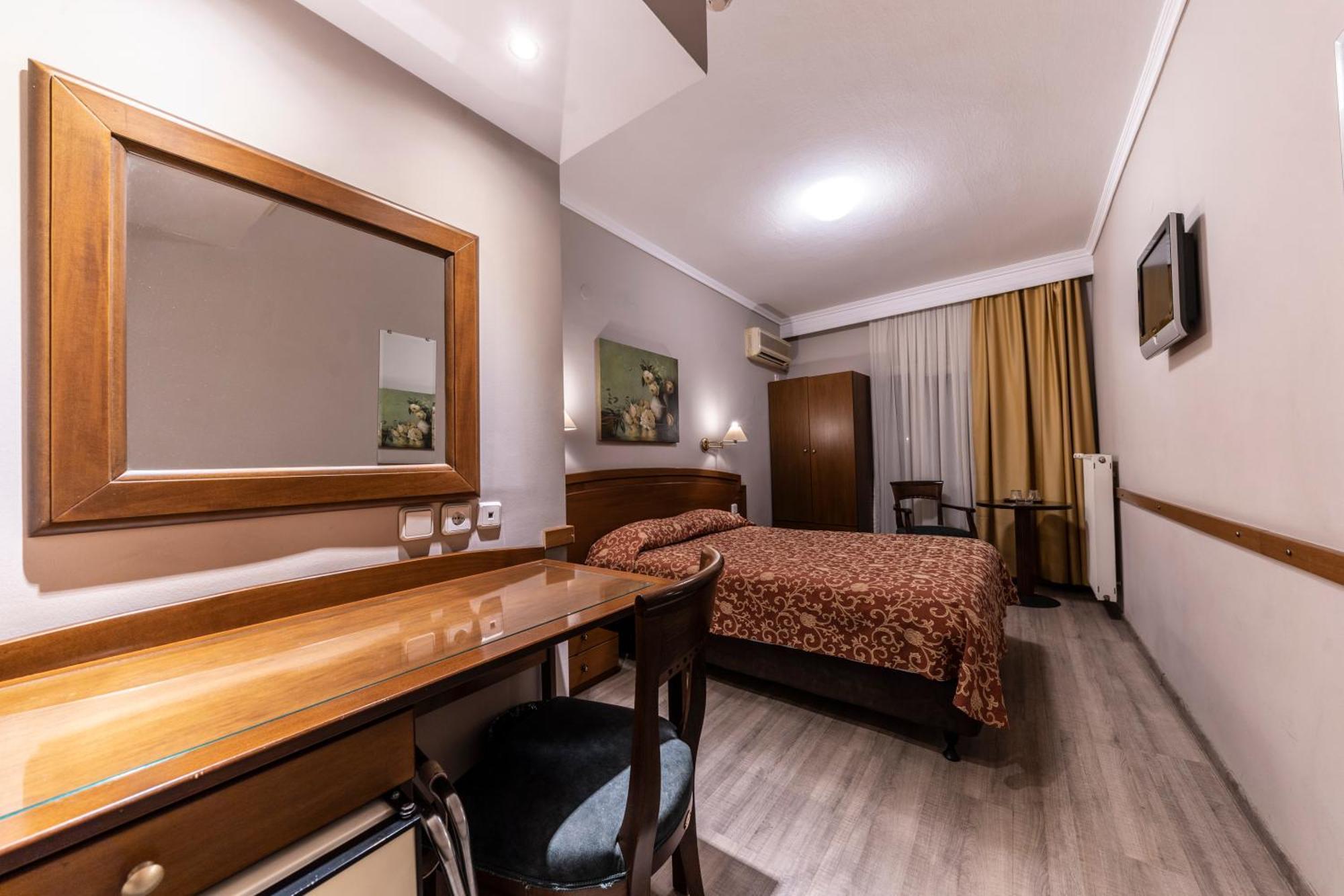 Double Room,1208135821:JPEG