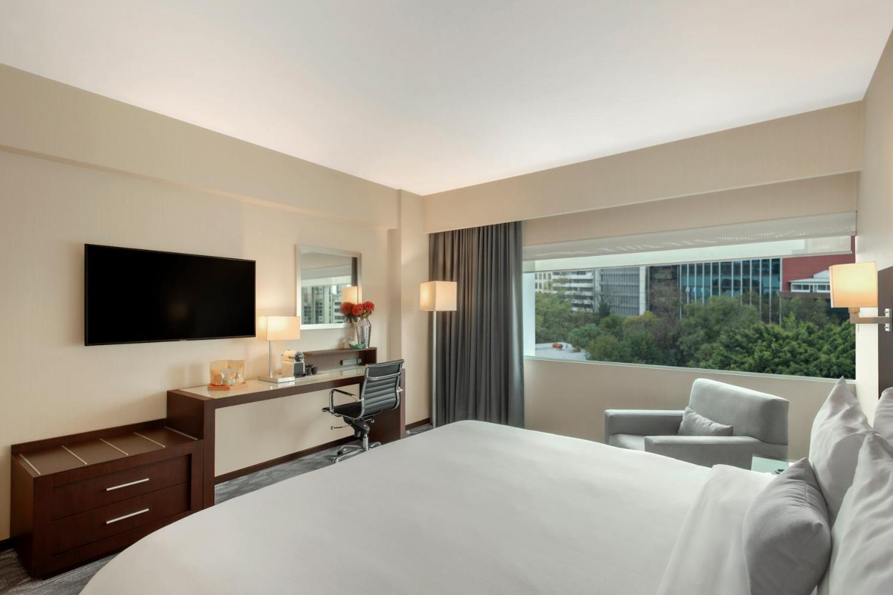Standard Zimmer mit Kingsize-Bett