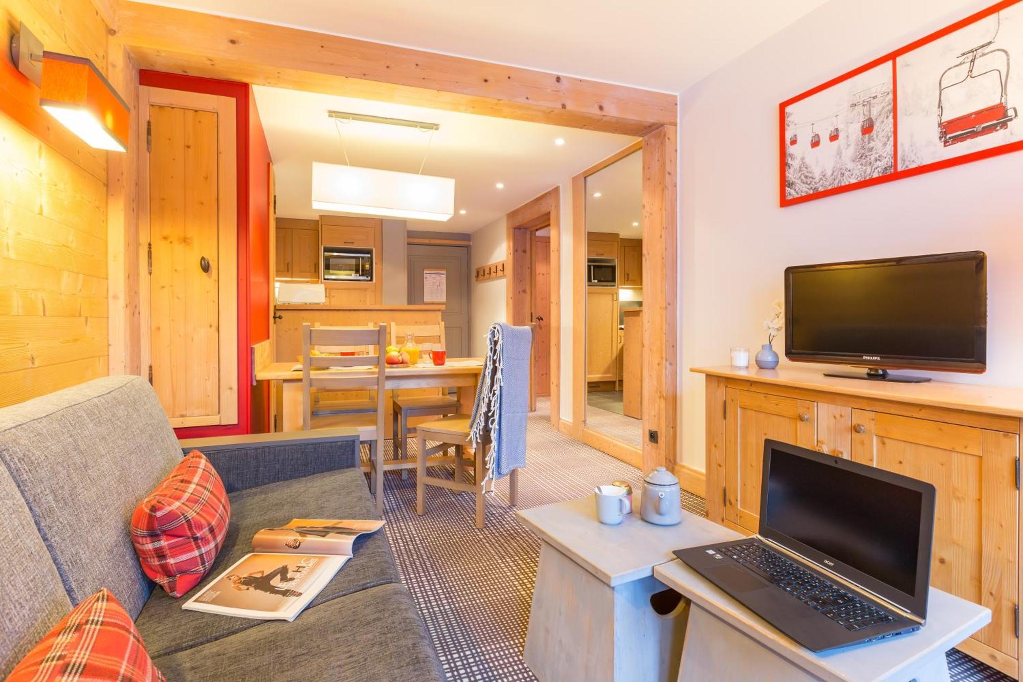 One-Bedroom Apartment (4 People),1208487382:JPEG