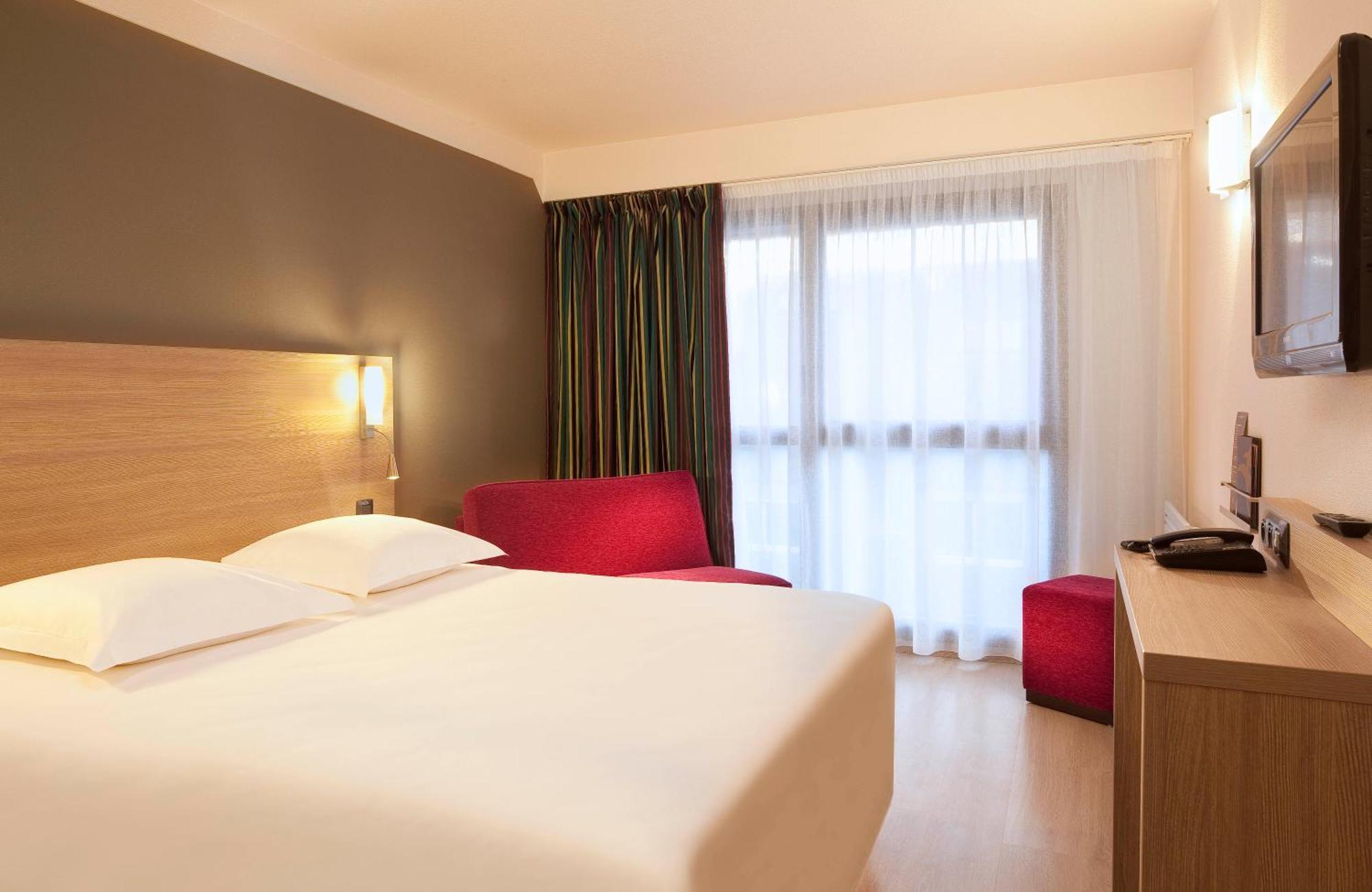 Two Adjacent Double Rooms