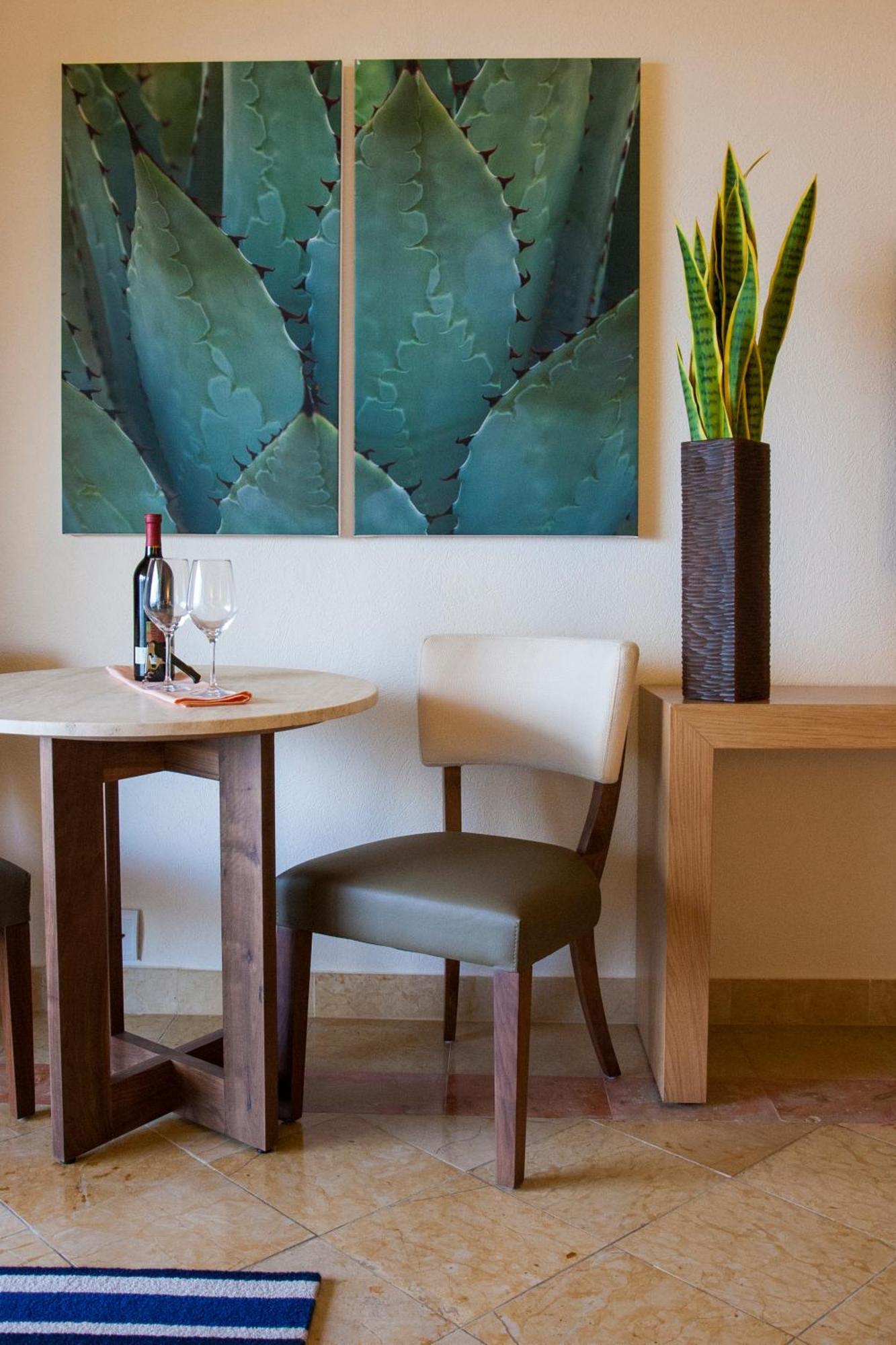 Deluxe Double,1307482762:JPEG