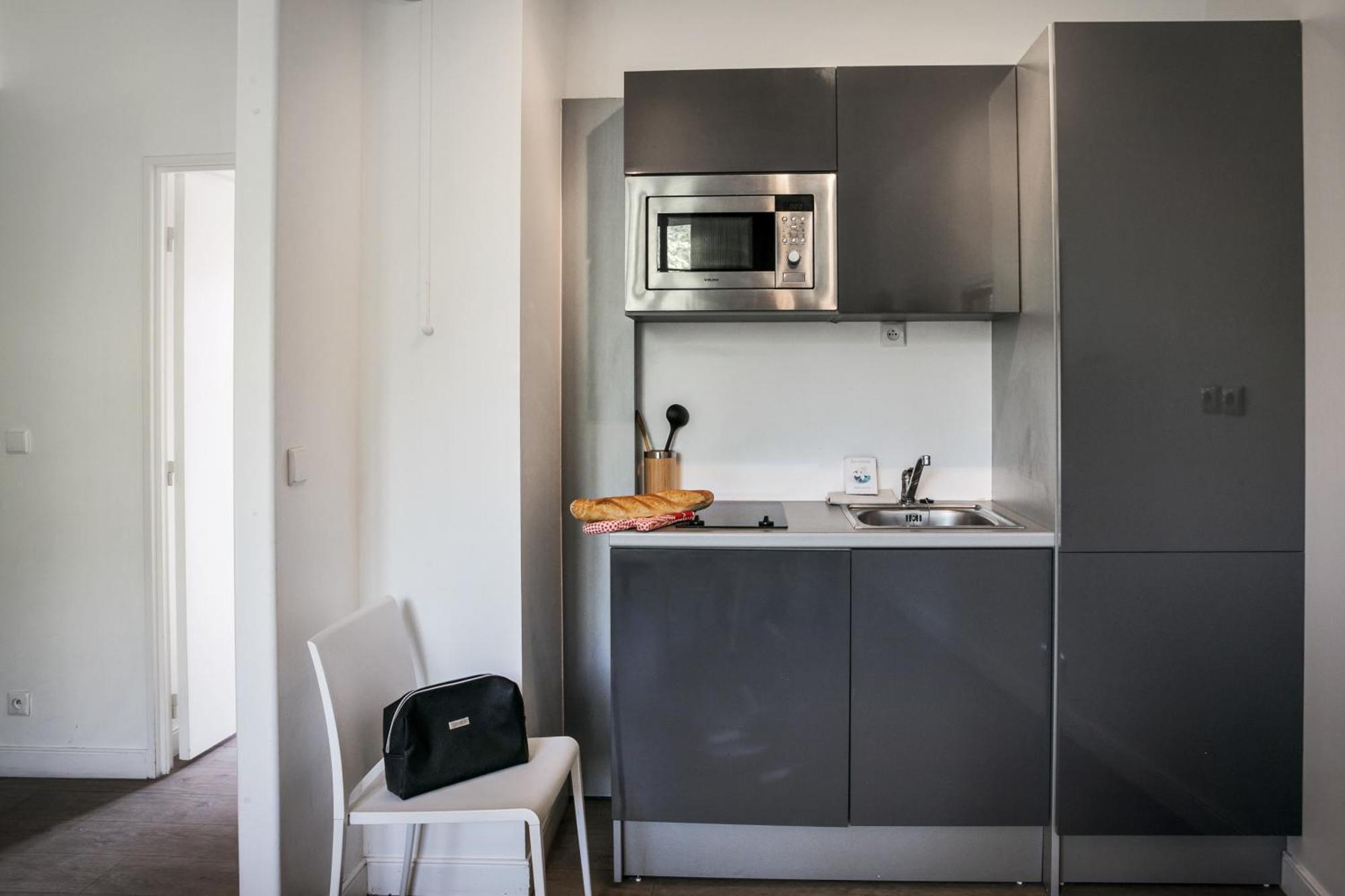 One Bedroom Apartment