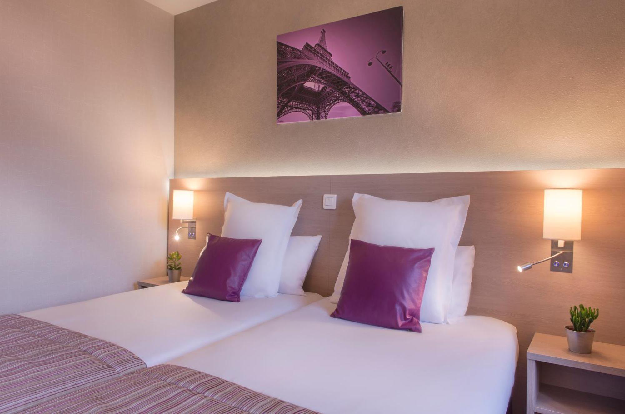 Comfort Twin Room
