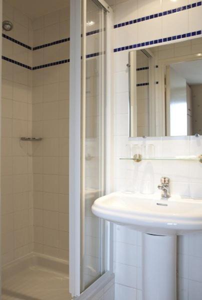 Two-Double Adjoining Rooms,289433652:JPEG