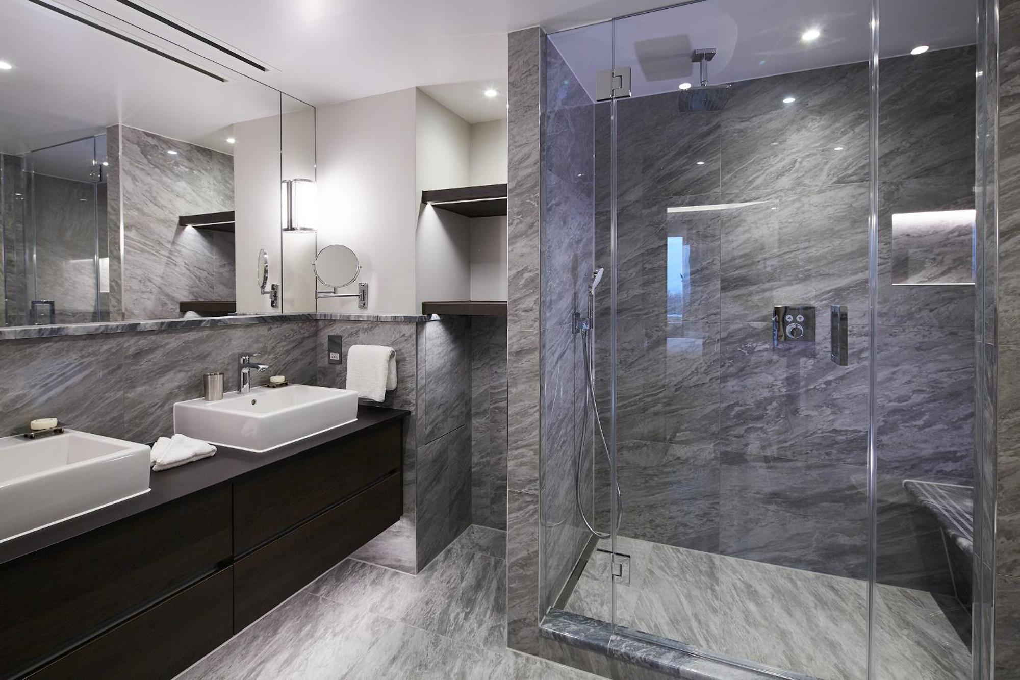 Superior Two Bedroom Apartment No Cloakroom