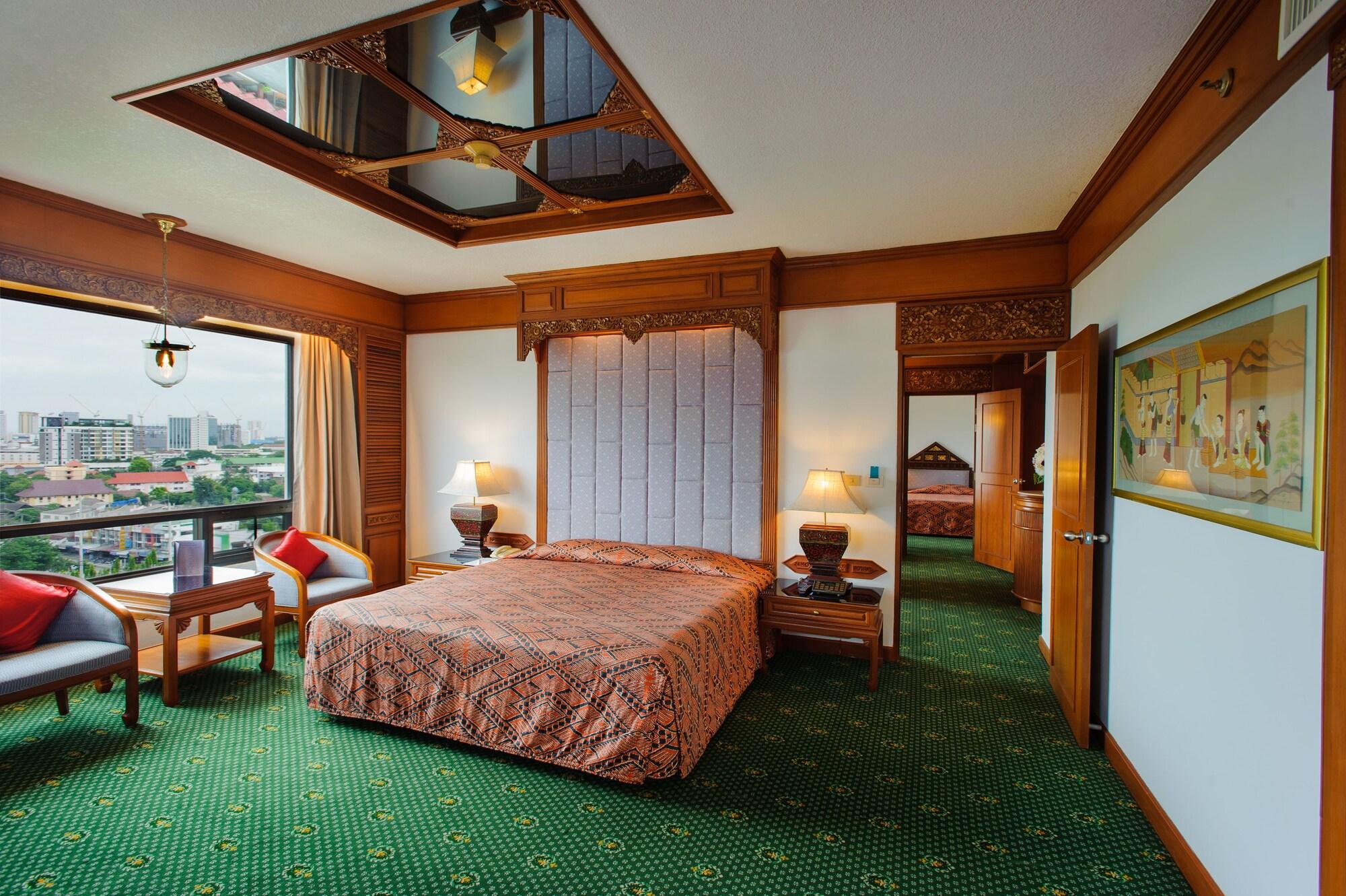 Executive Suite