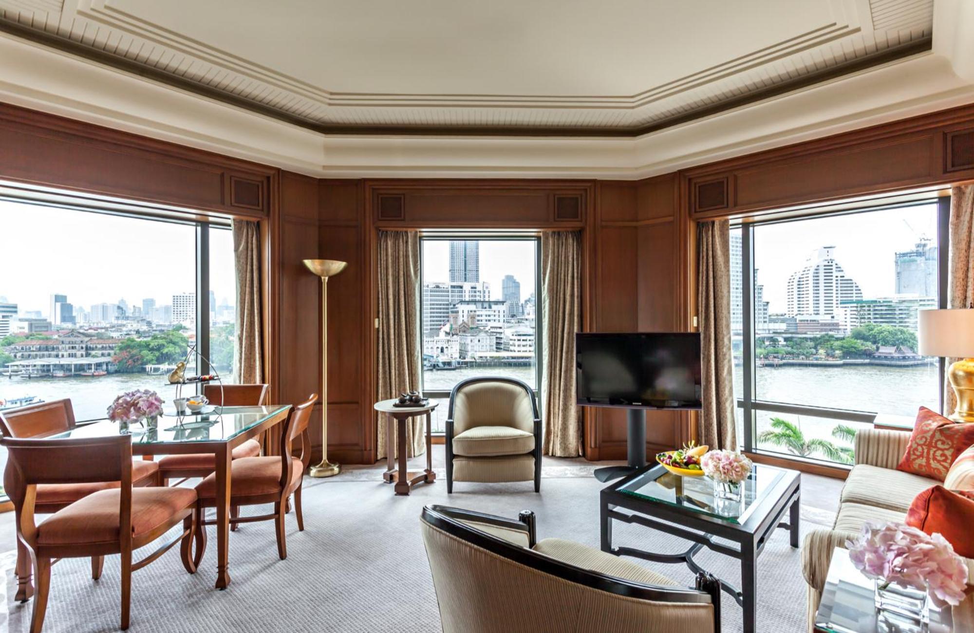 Grand Deluxe King Suite